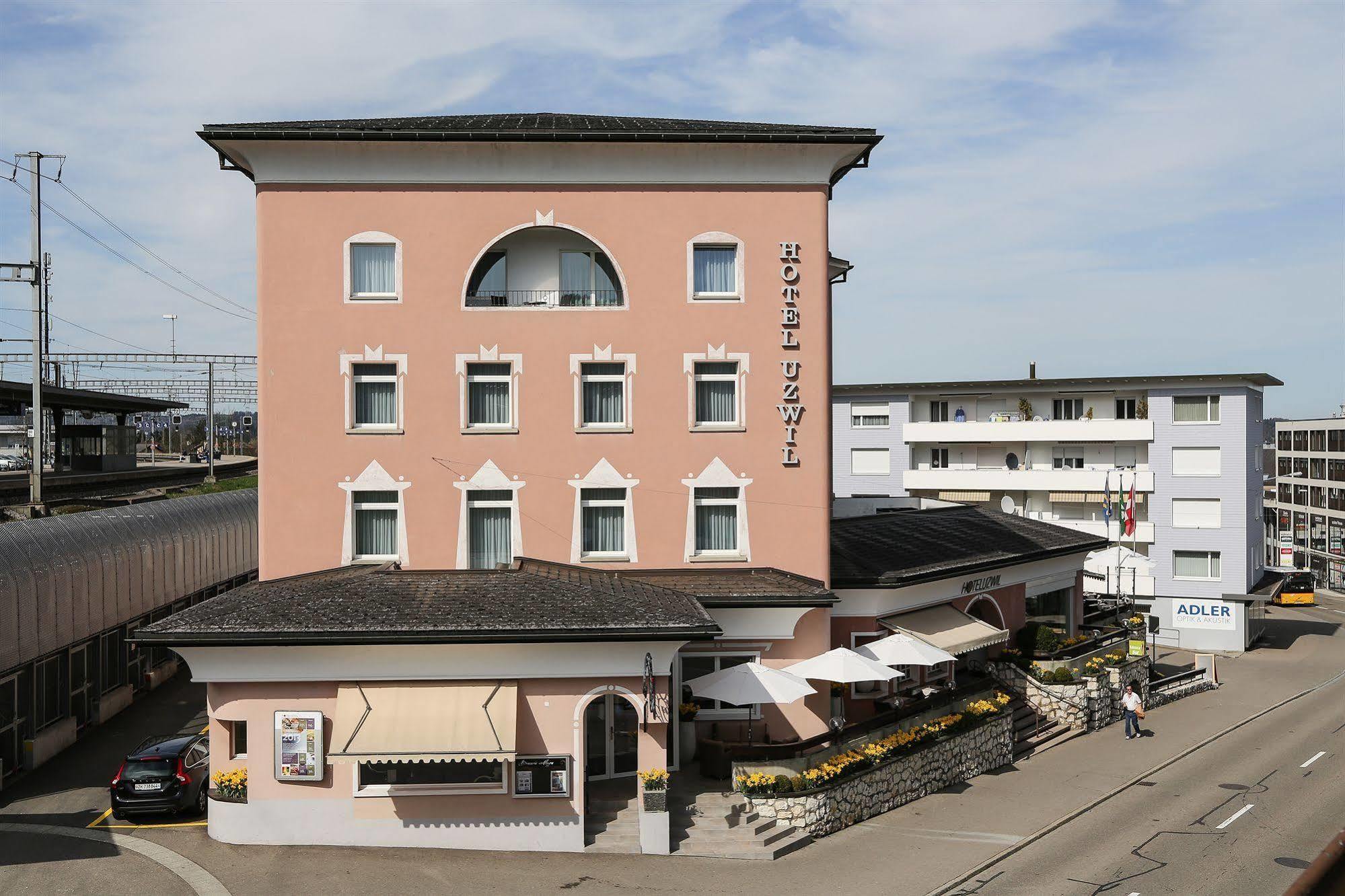 Hotel Uzwil Exterior photo